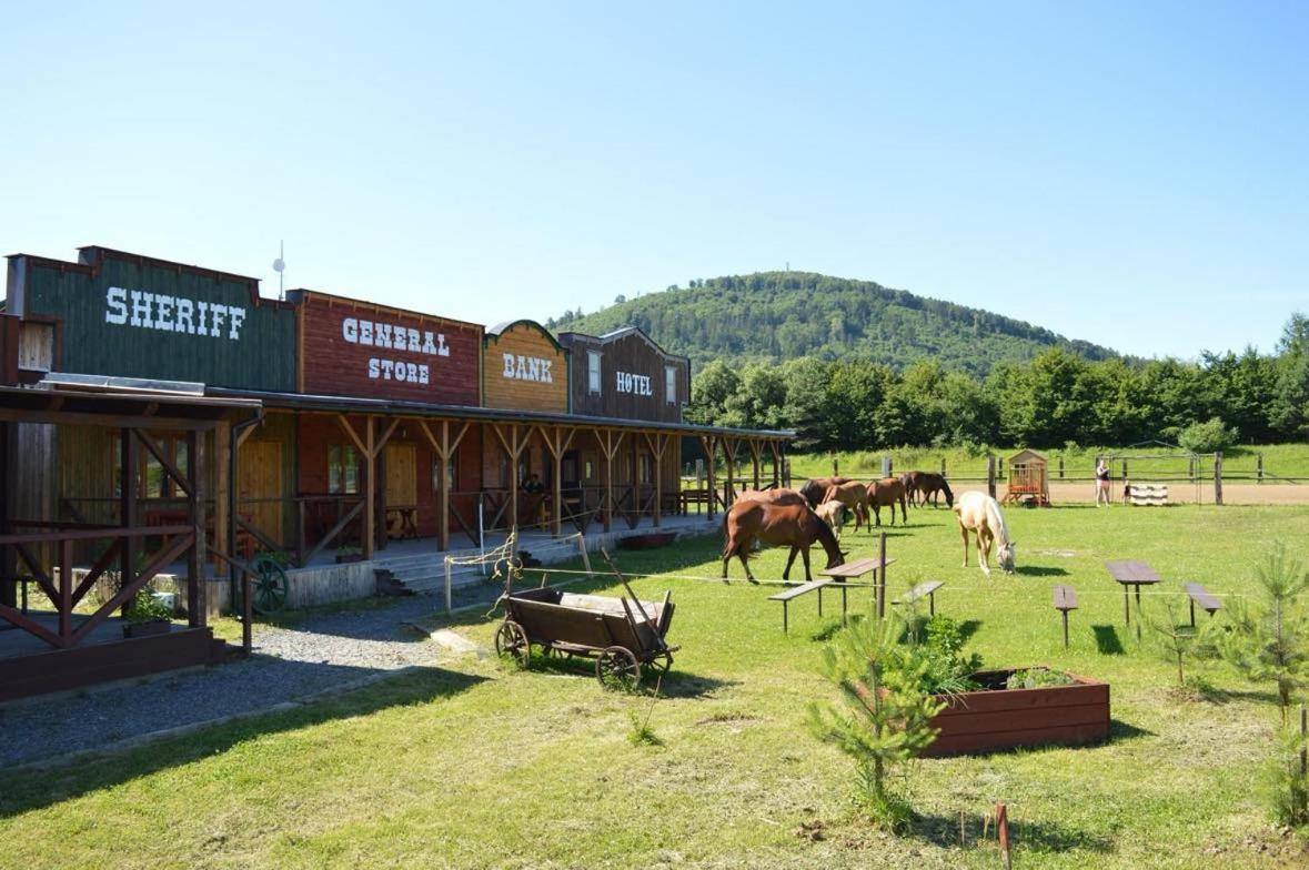 Bubla City Ranch Kopřivnice エクステリア 写真